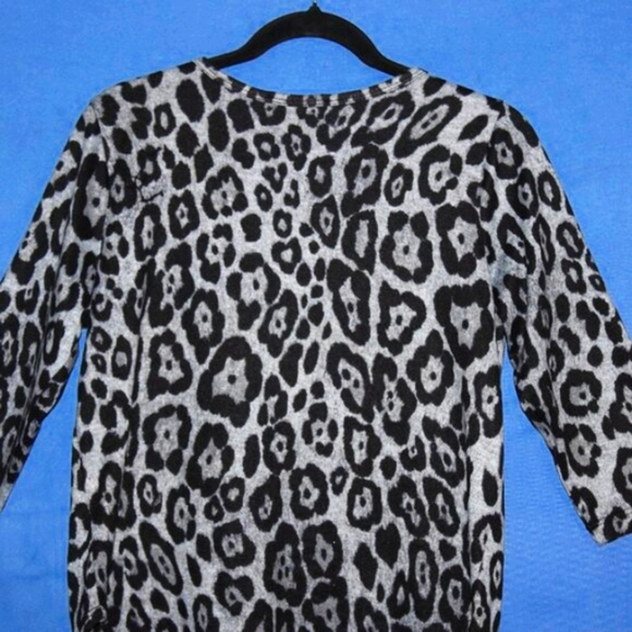 Karen Kane Petites Leopard Print Top Black/Gray LP - Picture 4 of 5